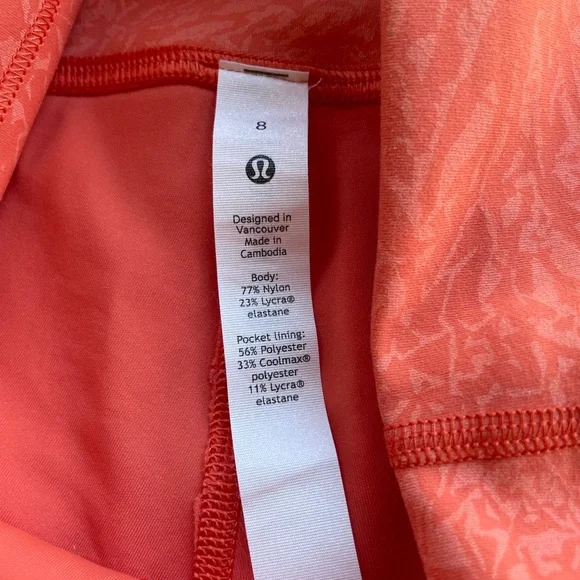 Lululemon Athletica Bike Shorts Wunder Train SIze 8 - Picture 4 of 10